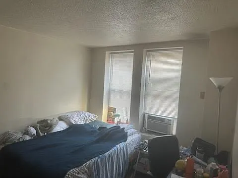 2 bed, 900 sqft, $3,700 — Photo 3