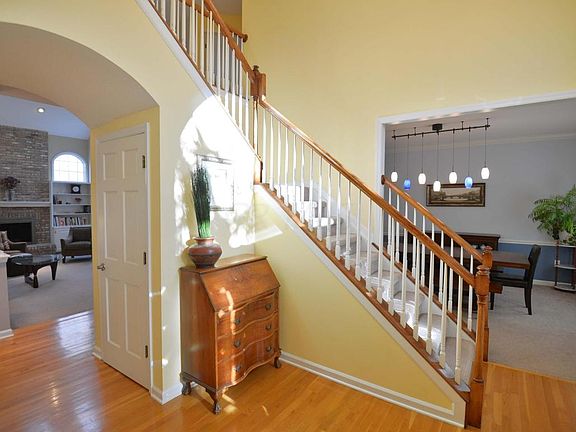 4th image of 5535 Caplestone Ln