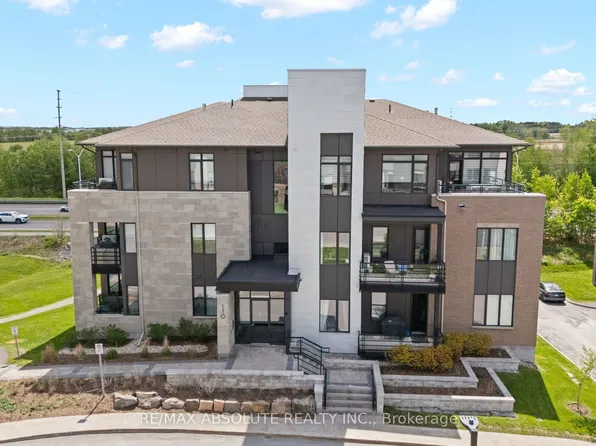 170 Boundstone Way #304, Ottawa, ON K2T 0M8