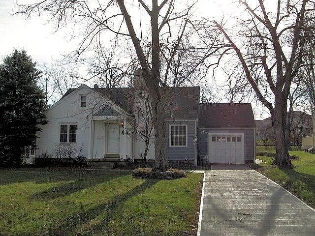 1st image of 551 Southwood Dr