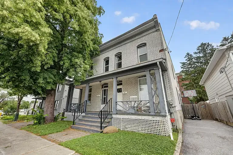 3 bed, 1.0 bath, $2,850 — Photo 2