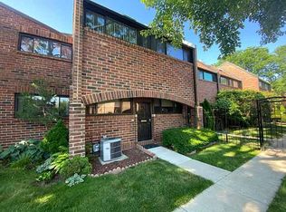 821 S Racine Ave, Chicago, IL 60607