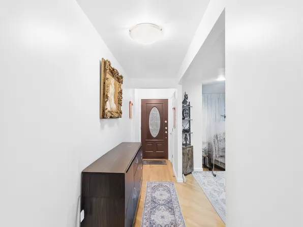 2756 Mill Avenue image 7 of 28