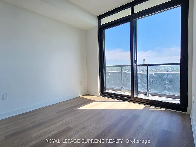 86 Dundas St E #1212 — Photo 3