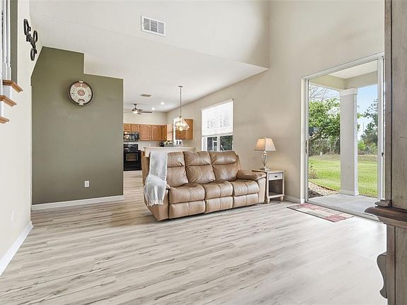 5th image of 3732 Rothbury Dr