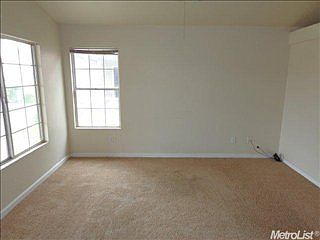 4th image of 3630 Castlepark Dr