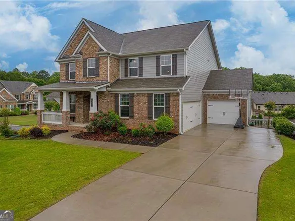 301 Cochin Dr, Woodstock, GA 30188