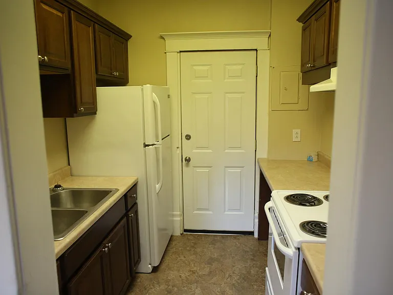 115 Pine St #1 — Photo 3