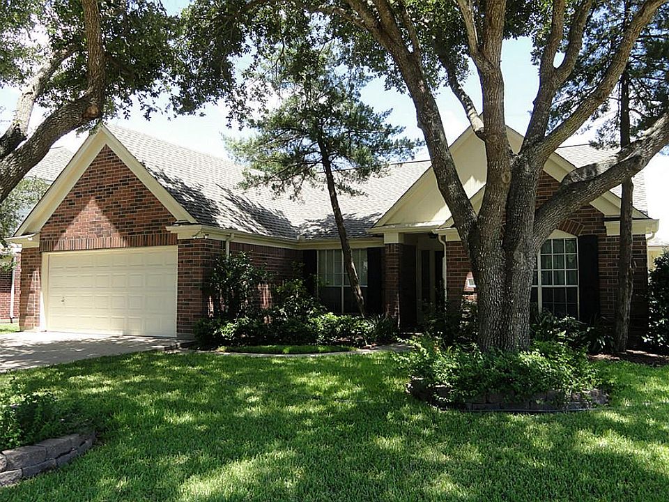 1st image of 1419 Lamplight Trail Dr