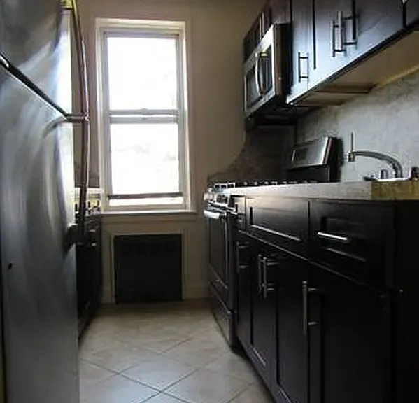 2650 Ocean Pkwy #3H — Photo 4