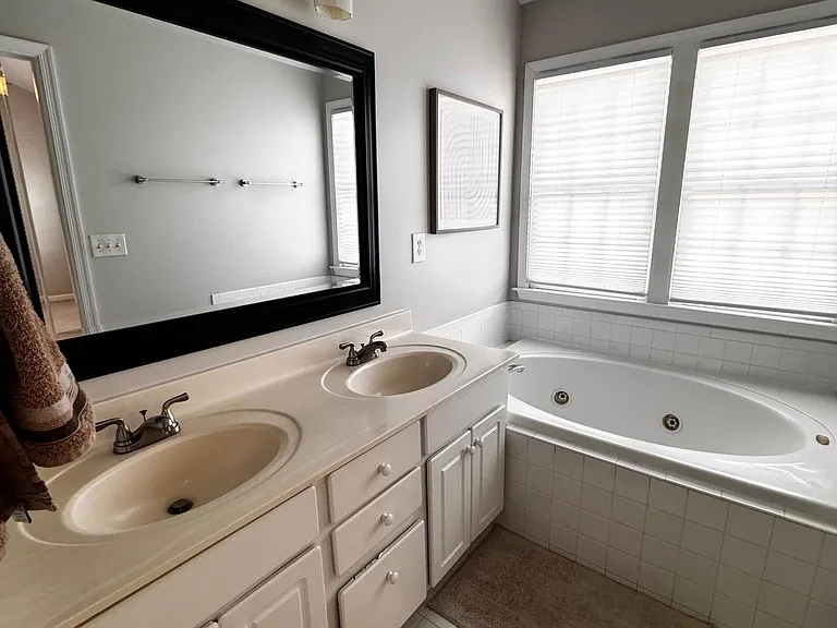 13 Fire Princess Ct — Photo 35