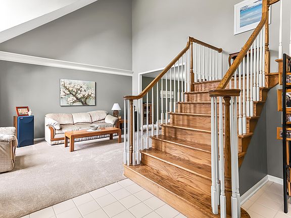 4th image of 1126 Harrington Ln