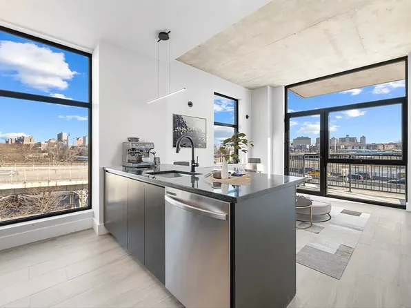 101 Macombs Place image 1 of 25