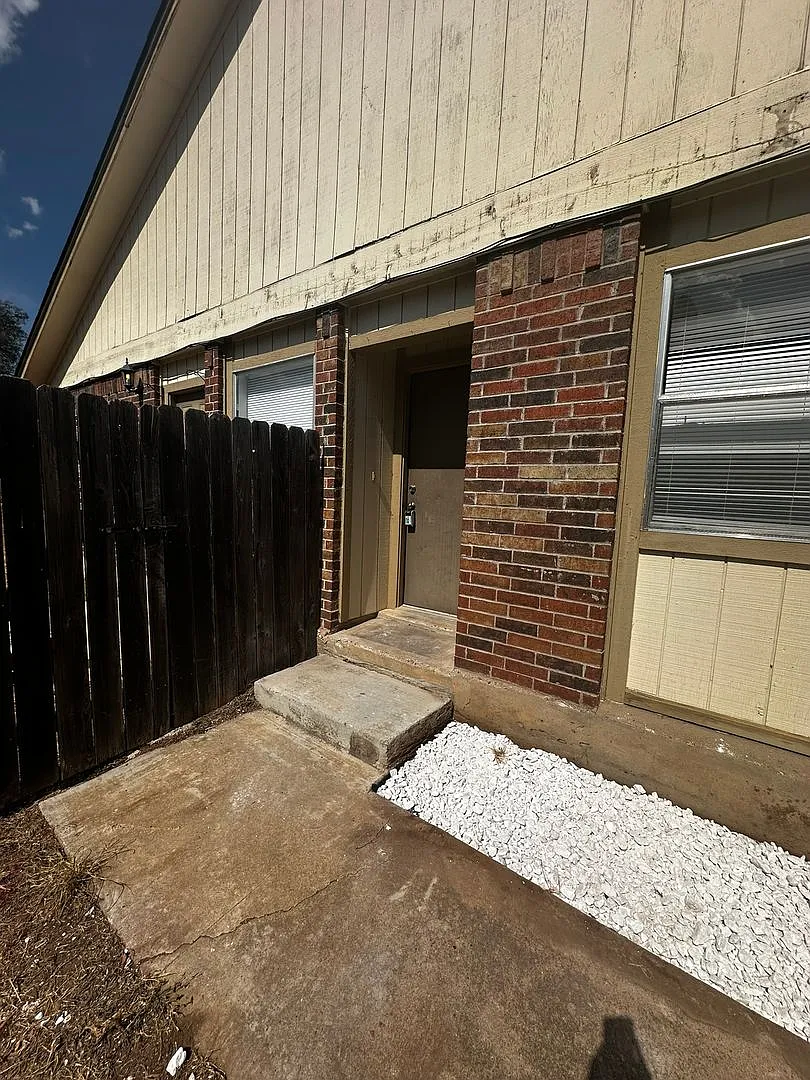 Leach Properties3 (6004 Parkwood Dr) — Photo 3