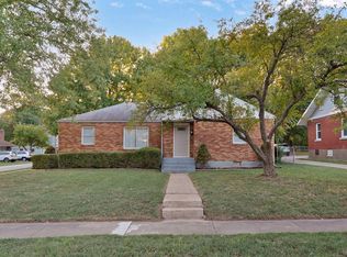 637 S Kickapoo Avenue, Springfield, MO 65804