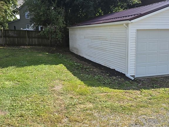 4th image of 1016 Virginia Way