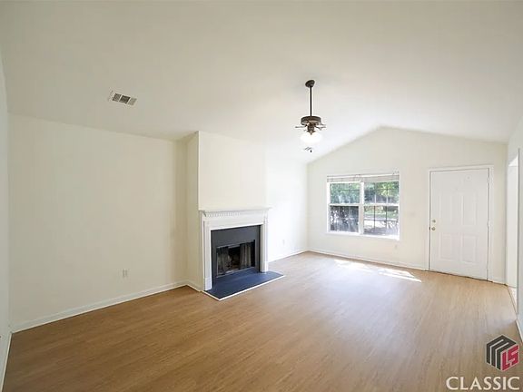 4th image of 280 Birch Valley Dr