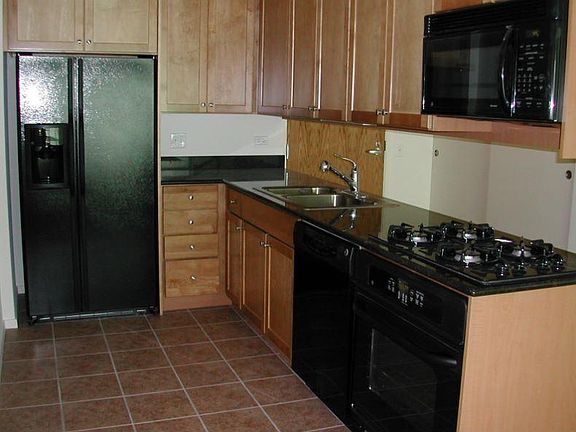 4th image of 9655 Woods Dr Unit 505