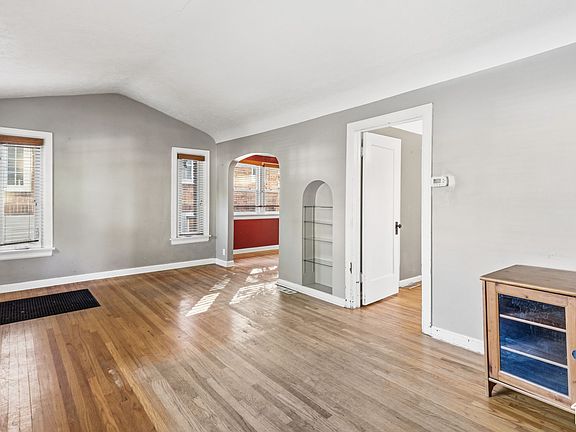 5th image of 1212 E Kensington Ave