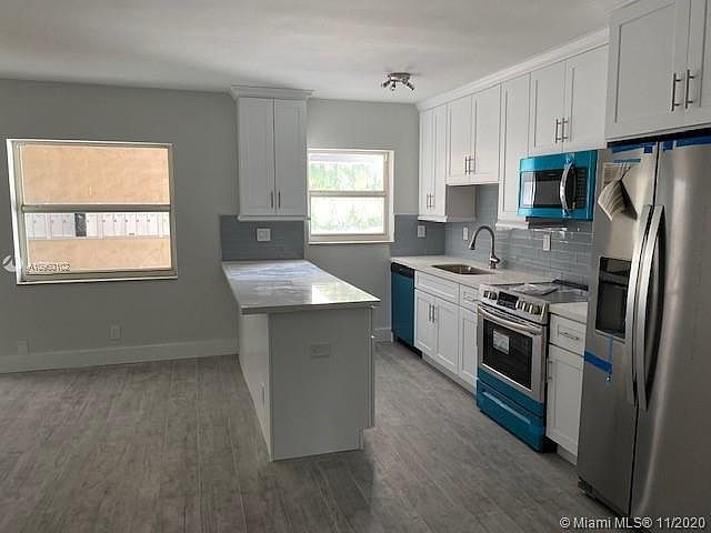 1st image of 853 SE 4th Ct #3