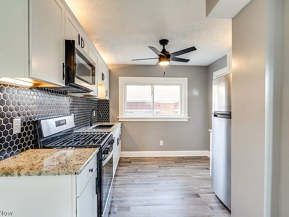 5th image of 5802 Luelda Ave
