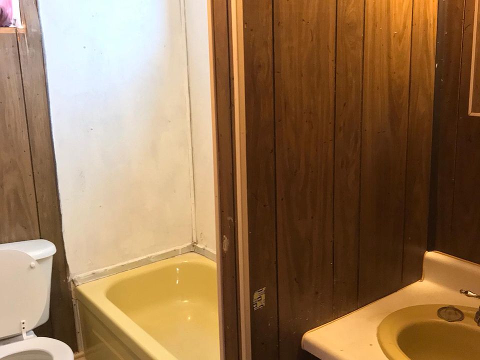 1st image of 6025 Holiday St
