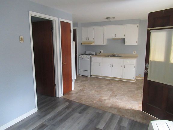 4th image of 489 Broadway Ave Unit A