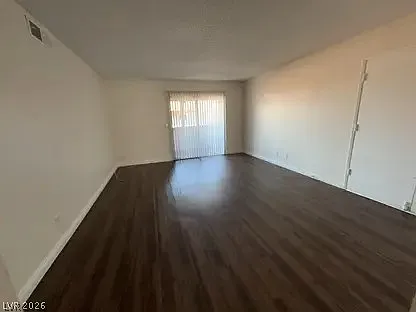 2 bed, 2.0 bath, 4326 sqft, $1,125 — Photo 3