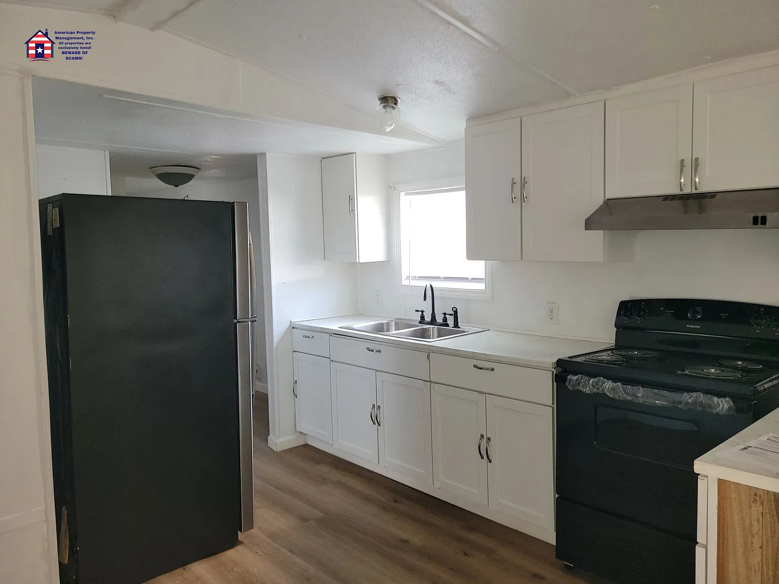 3 bed, 1.5 bath, $950 — Photo 4