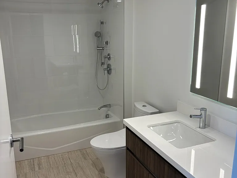 1515 Liona St #2503 — Photo 5