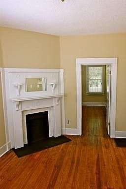2nd image of 1418 Price St #A
