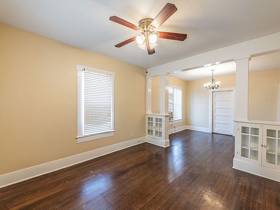 3rd image of 839 W Russell Pl