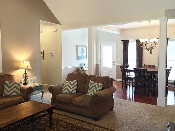 3rd image of 63 Bradford Pl