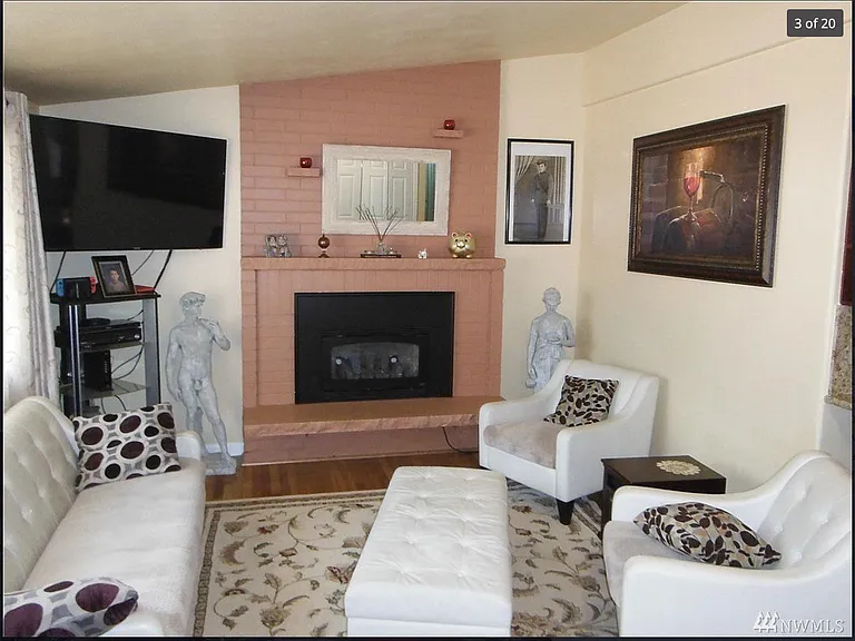 1253 NE 140th St — Photo 3