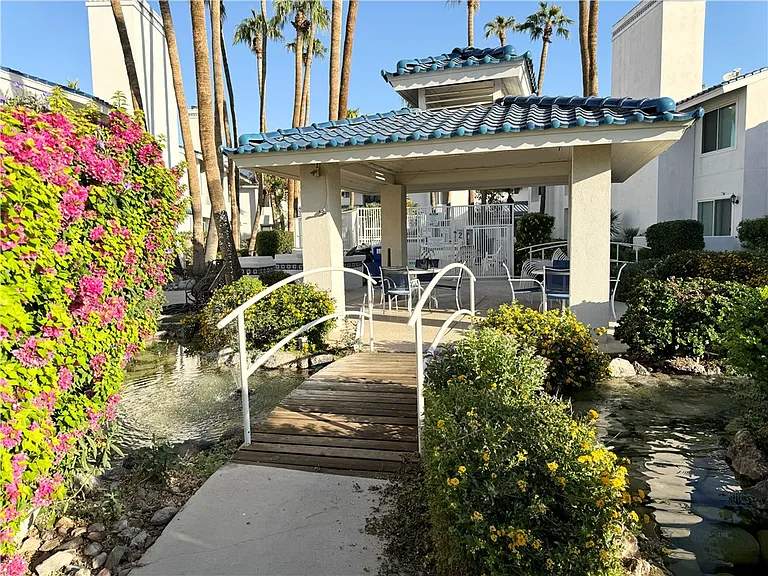 1800 Clubhouse Dr #K90 — Photo 37