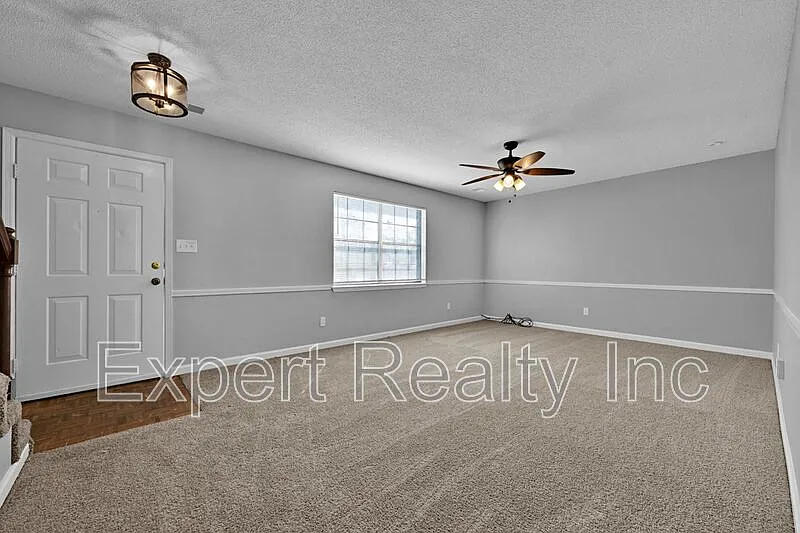 3 bed, 2.5 bath, 1488 sqft, $1,450 — Photo 3