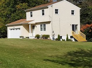 8713 Horseshoe Dr, Erie, PA 16510
