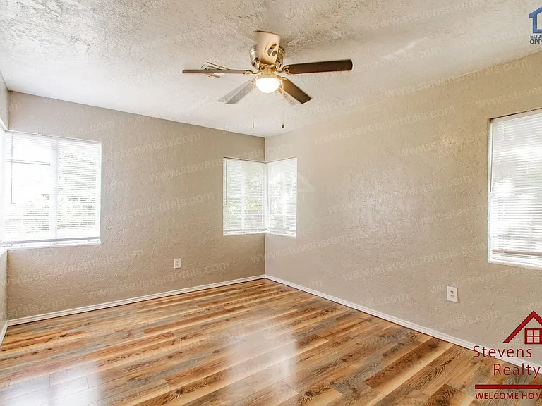 1303 NW Taylor Ave — Photo 12