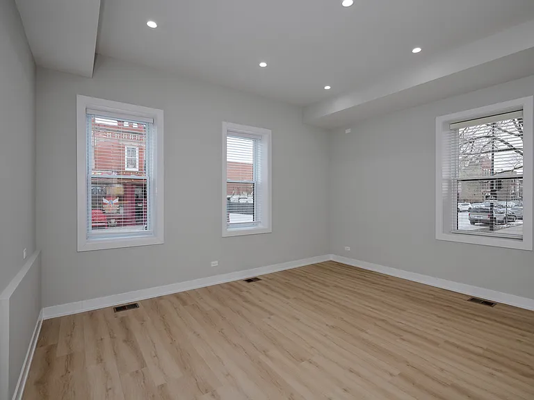 2158 W 18th St #1 — Photo 30