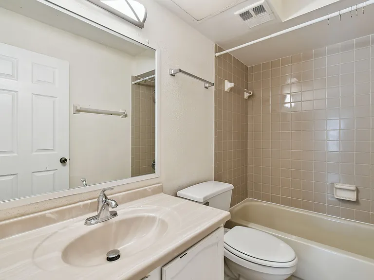 938 Willowood Ln — Photo 23