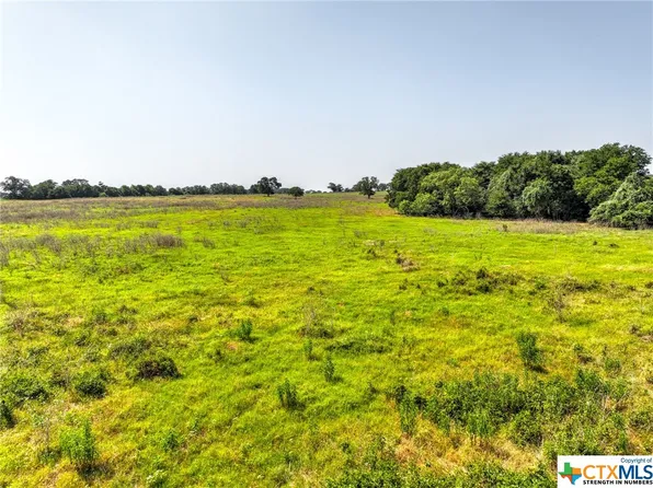 5039 Tenney Creek Rd, Luling, TX 78648