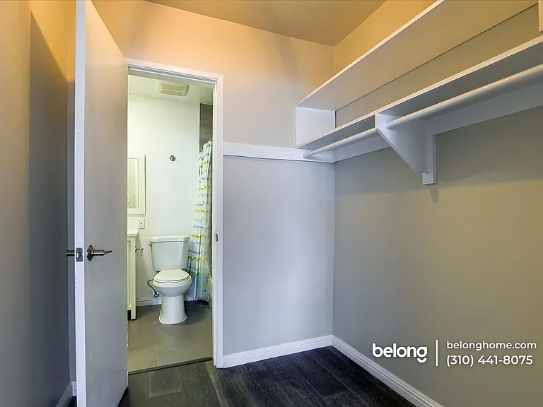 2223 S Bentley Ave #104 — Photo 25