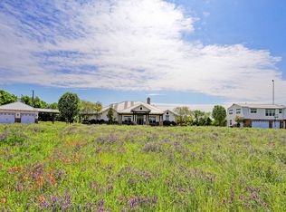 8655 Latium Cemetery Rd, Burton, TX 77835