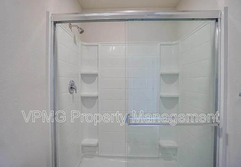 2628 NE 117th Pl — Photo 28