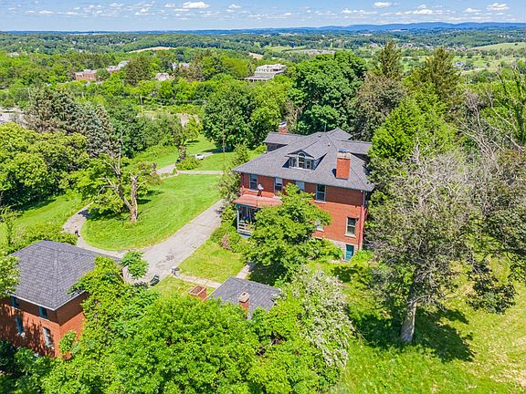 3rd image of 137 N Treager Way