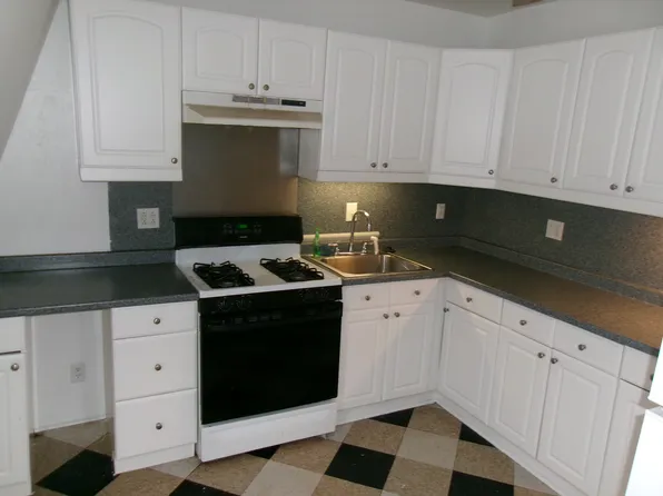 306 S 4th St #C, Darby, PA 19023