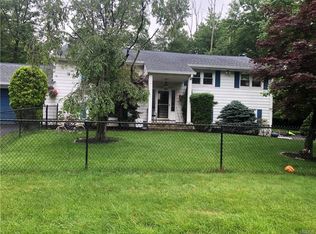 369 Saddle River Rd, Airmont, NY 10952