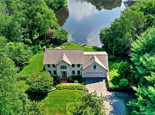 94 Tomlinson Rd, Seymour, CT 06483