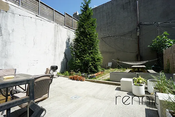 Rented by Rennit Inc. | media 20