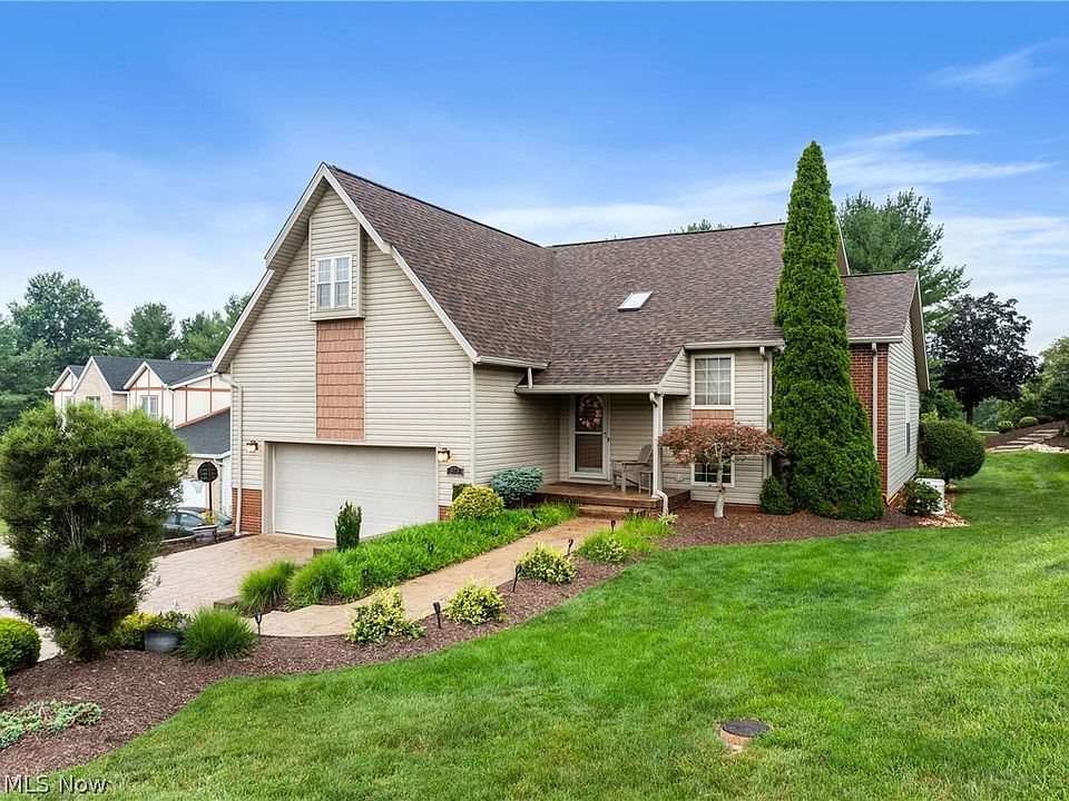 1st image of 323 Harmony Dr